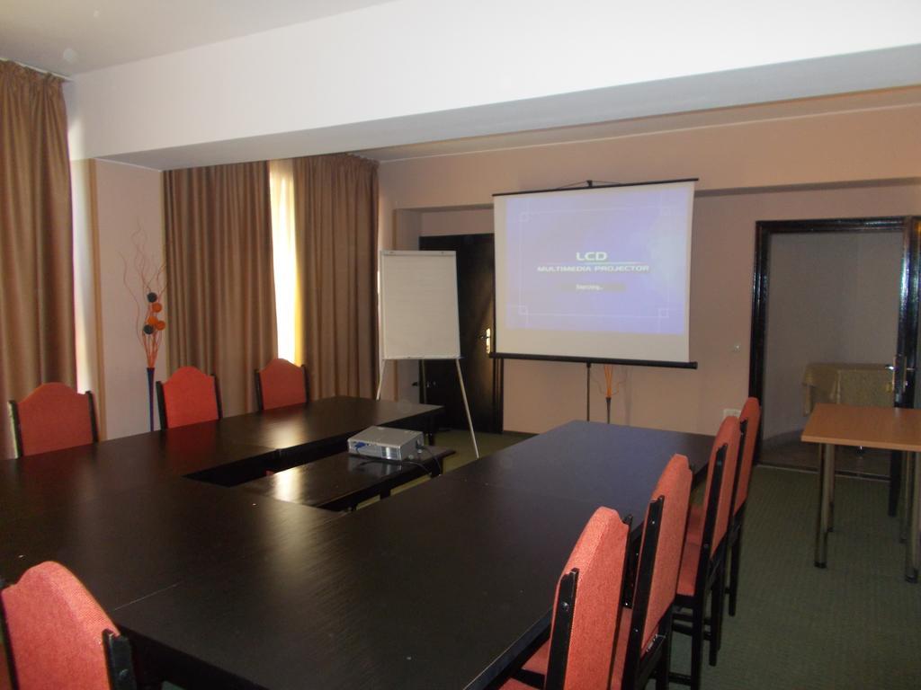 Hotel Reghina Timisoara Bagian luar foto