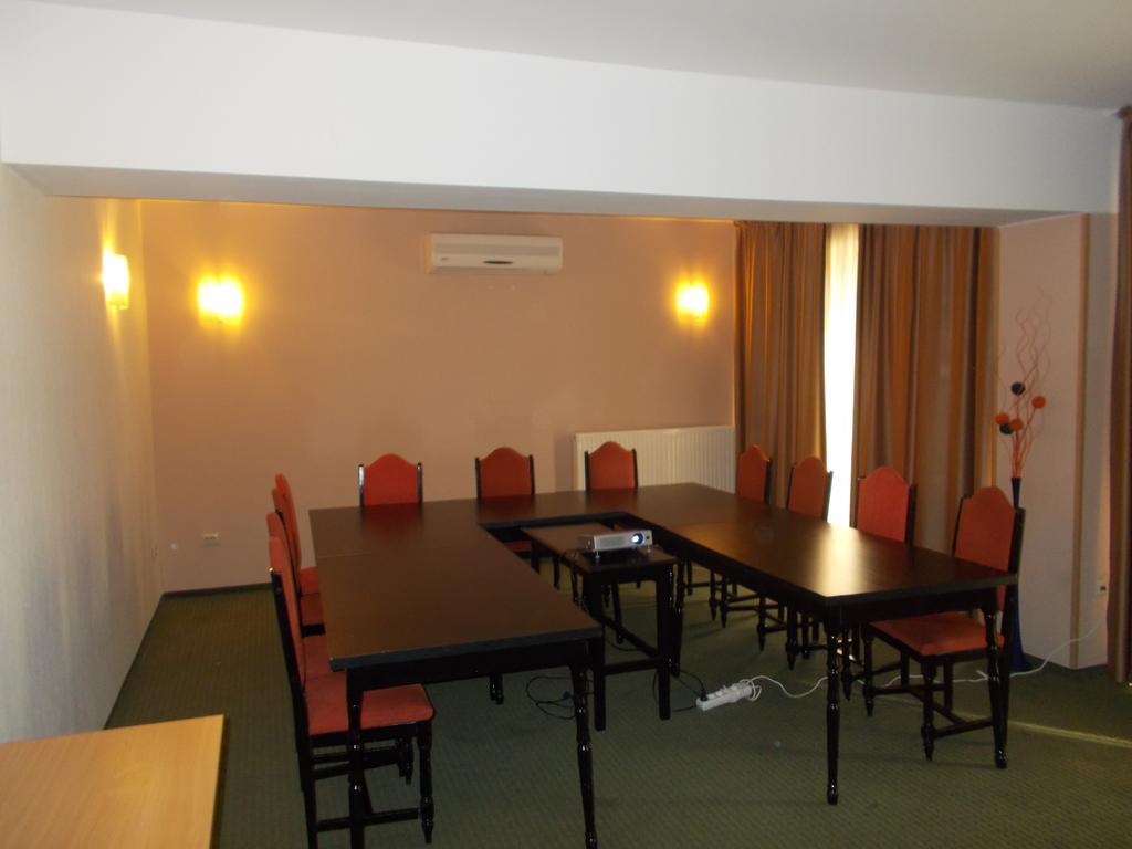 Hotel Reghina Timisoara Bagian luar foto