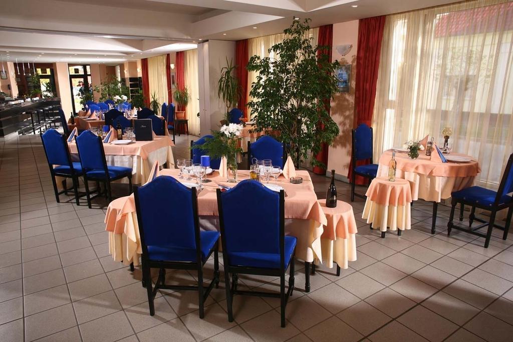 Hotel Reghina Timisoara Bagian luar foto