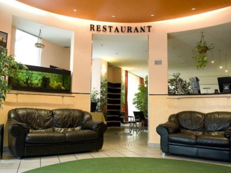 Hotel Reghina Timisoara Bagian luar foto