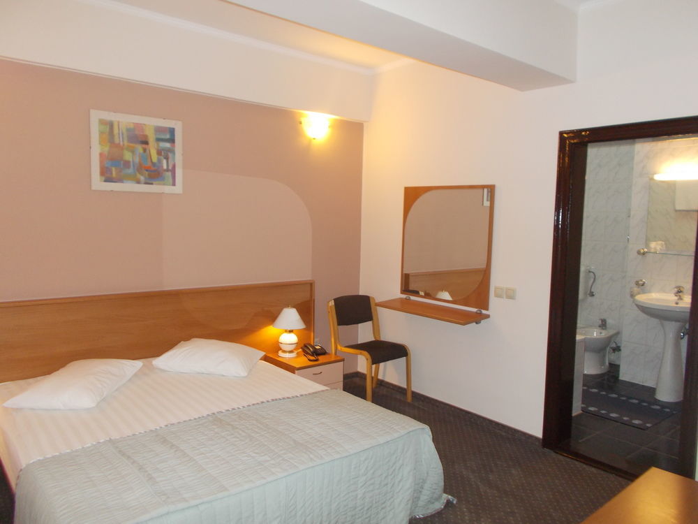Hotel Reghina Timisoara Bagian luar foto