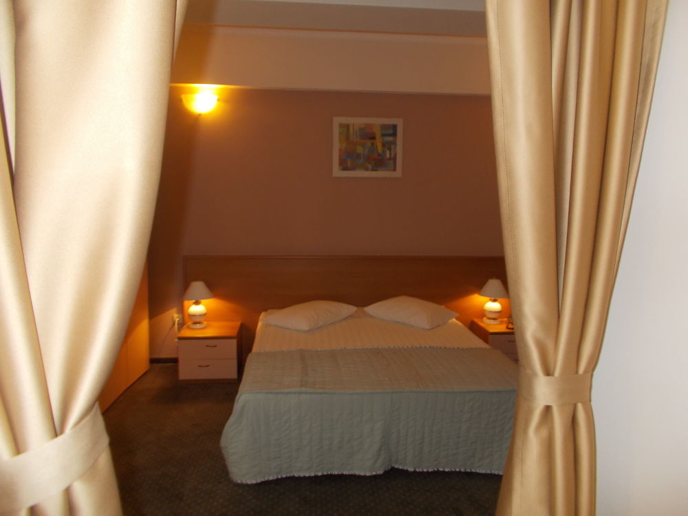Hotel Reghina Timisoara Bagian luar foto