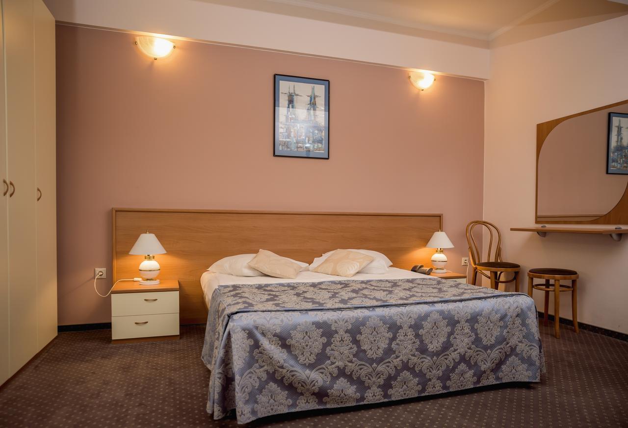 Hotel Reghina Timisoara Bagian luar foto
