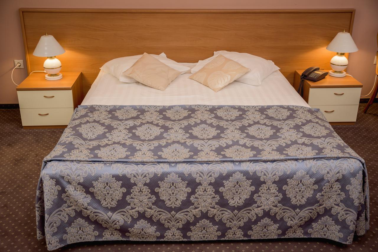 Hotel Reghina Timisoara Bagian luar foto