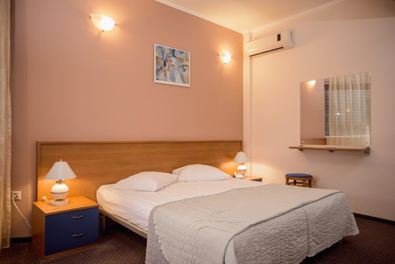 Hotel Reghina Timisoara Bagian luar foto
