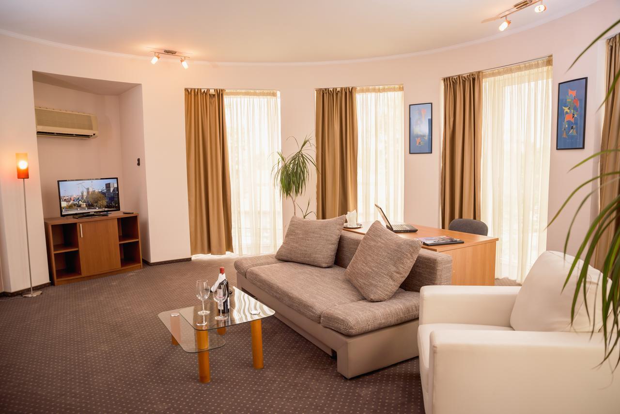 Hotel Reghina Timisoara Bagian luar foto