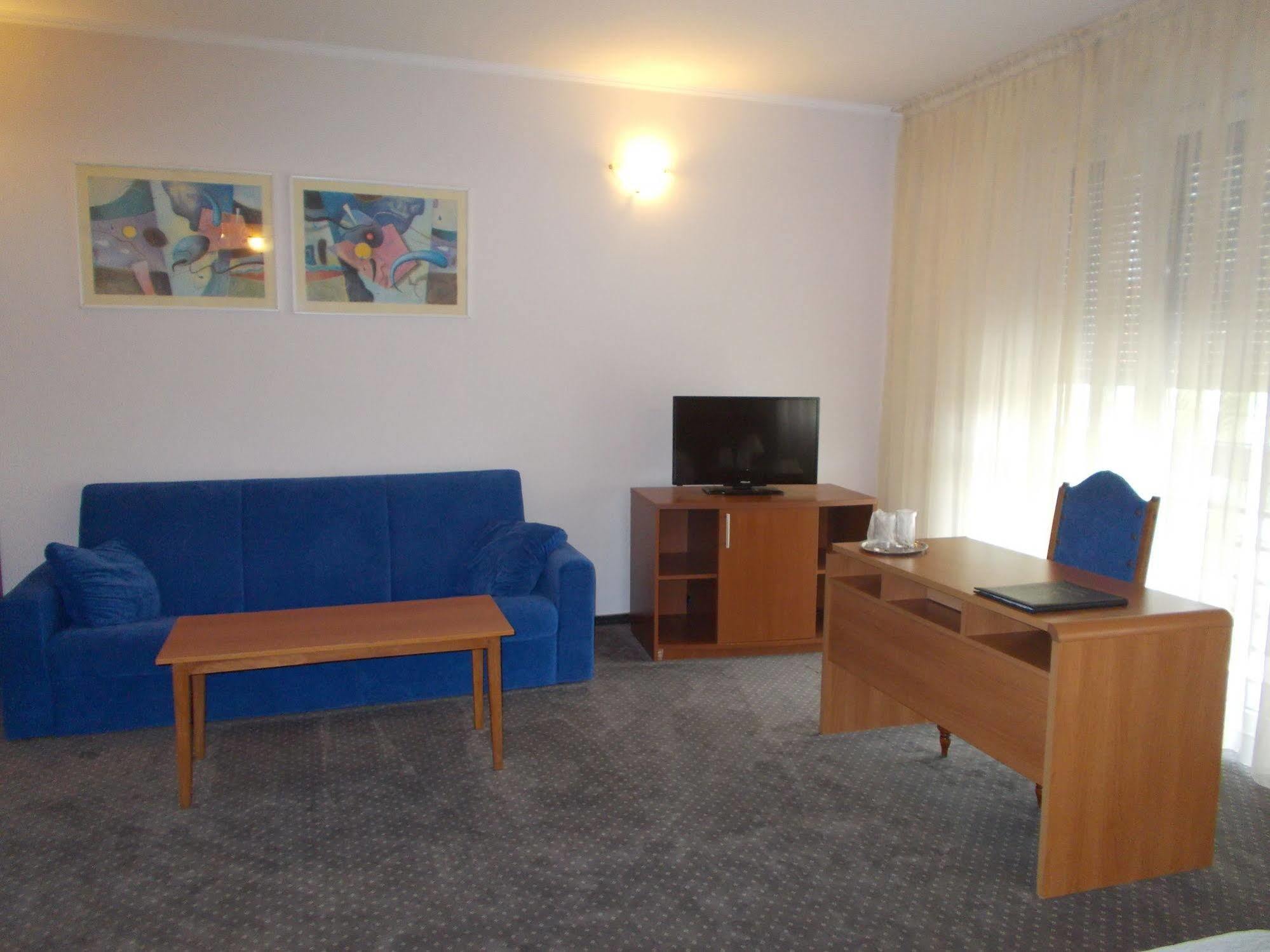 Hotel Reghina Timisoara Bagian luar foto
