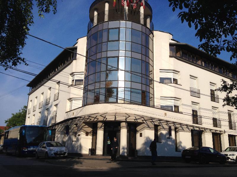 Hotel Reghina Timisoara Bagian luar foto